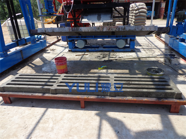 豬場漏糞板使用水泥漏縫板有哪些優點?